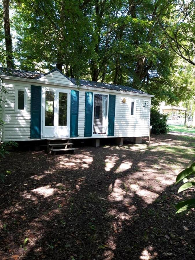 Camping De Baignes Hotel Bagian luar foto